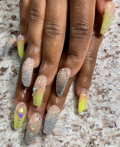 Graceful Nails