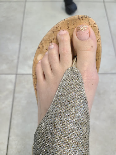 Mary's Nails & Spa
