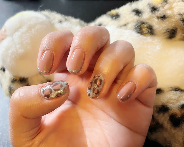Annie's Nails