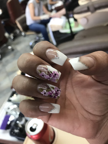 Creative Nails